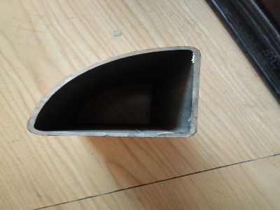 天津市北辰區滕飛翔金屬制品銷售部 專業供應面包管、扇形管、凹槽管，批發價格，品質保障